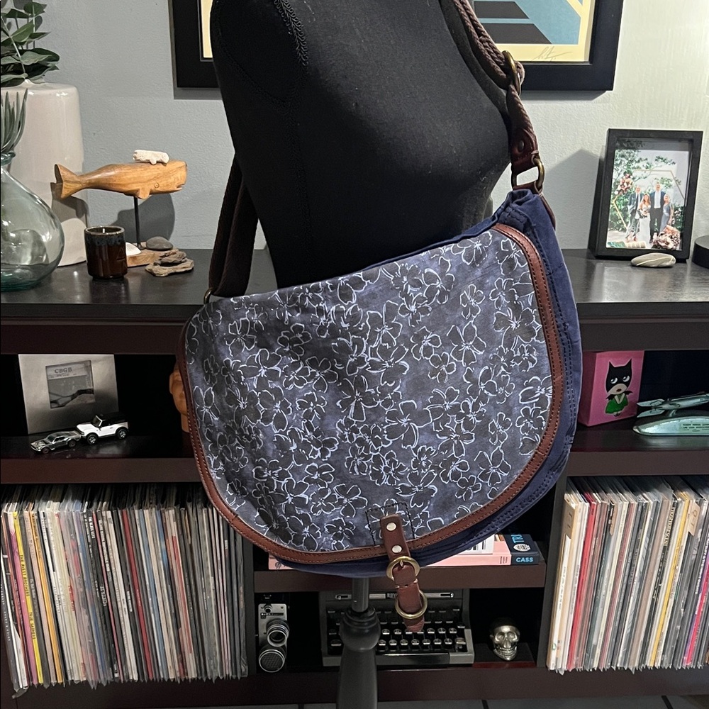 Lucky brand, canvas, Messenger, bag with leather trim, spacious, and beautiful